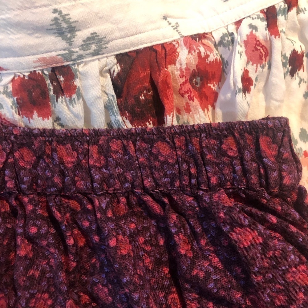 AMERICAN Eagle Bundle of 2 Spring and Summer Floral Mini Skirts EUC Medium - Picture 6 of 9